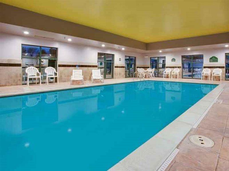 Fairfield & By Marriott Virginia Beach/norfolk Airport Hotel